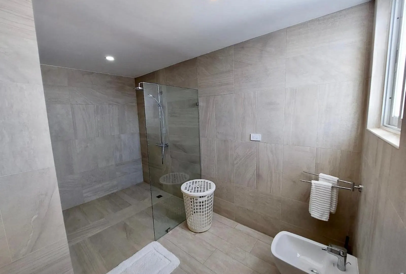 Unique Lake, Golf & Jacuzzi In Hard Rock Golf Pc Punta Cana Apartment